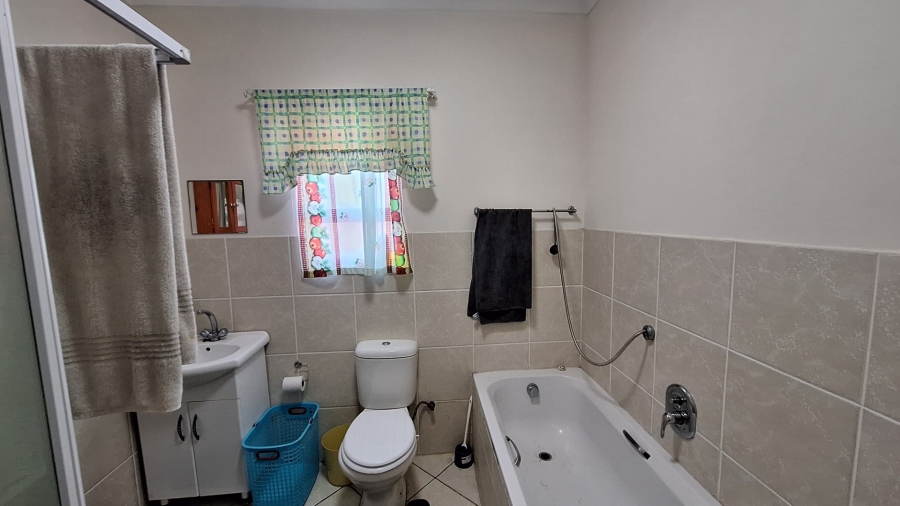 5 Bedroom Property for Sale in Port Owen Western Cape